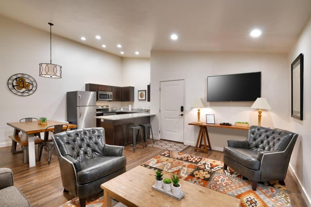 5K Top Floor Redcliff Condo, Pool & Hot Tub Moab Dış mekan fotoğraf