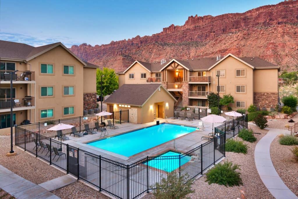 5K Top Floor Redcliff Condo, Pool & Hot Tub Moab Dış mekan fotoğraf